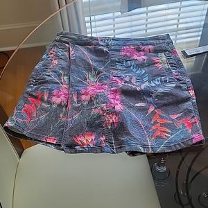 TRIBAL SPORTSWEAR